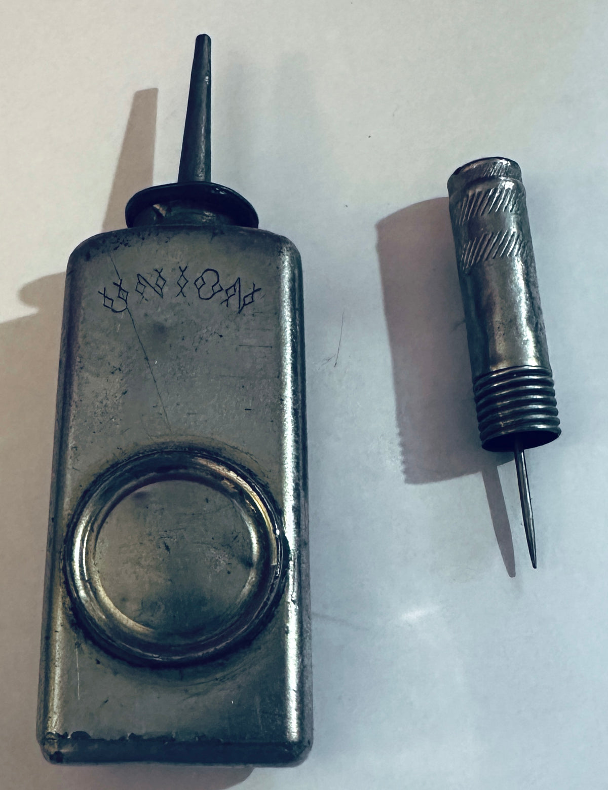 CS612026 Vintage UNION Needle Pocket Oiler with Cap