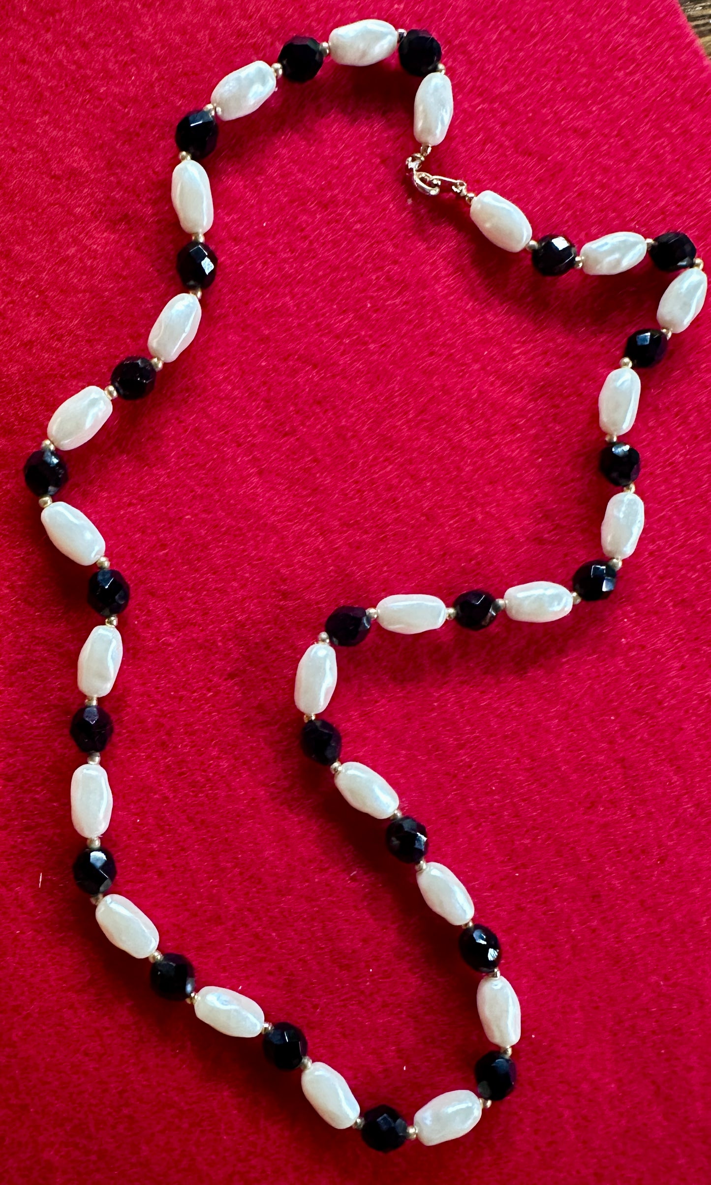 1970's Lot of 5 Vintage Necklaces of various styles and lengths