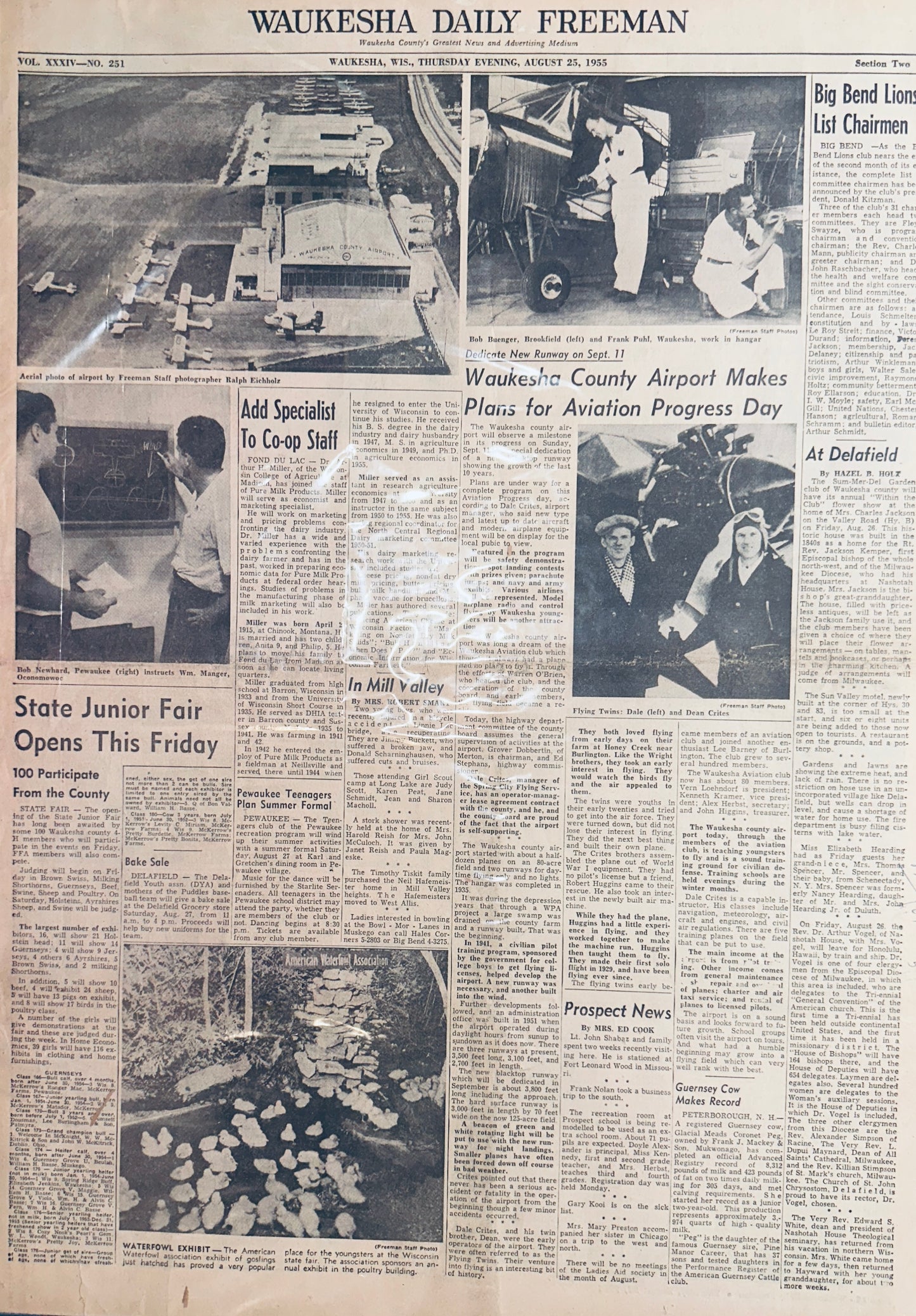 1955 Waukesha Daily Freeman - WKS CTY Airport Plans Aviation Progress Days HH0024