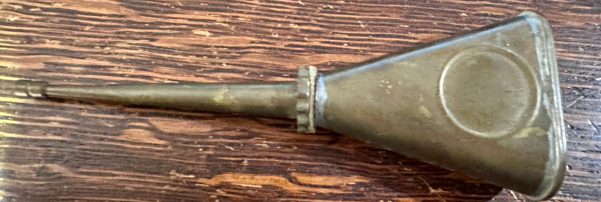 CS652026 Italian Borletti Pocket Oiler with original screw on cap