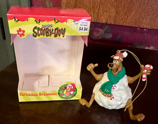 2002 Scooby-Doo Cartoon Network Christmas Ornament - Caught in Snowball