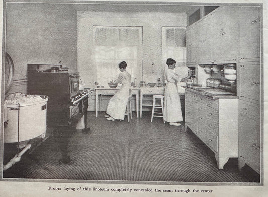 1919 Historic Photograph of Period Kitchen with Women Working N963