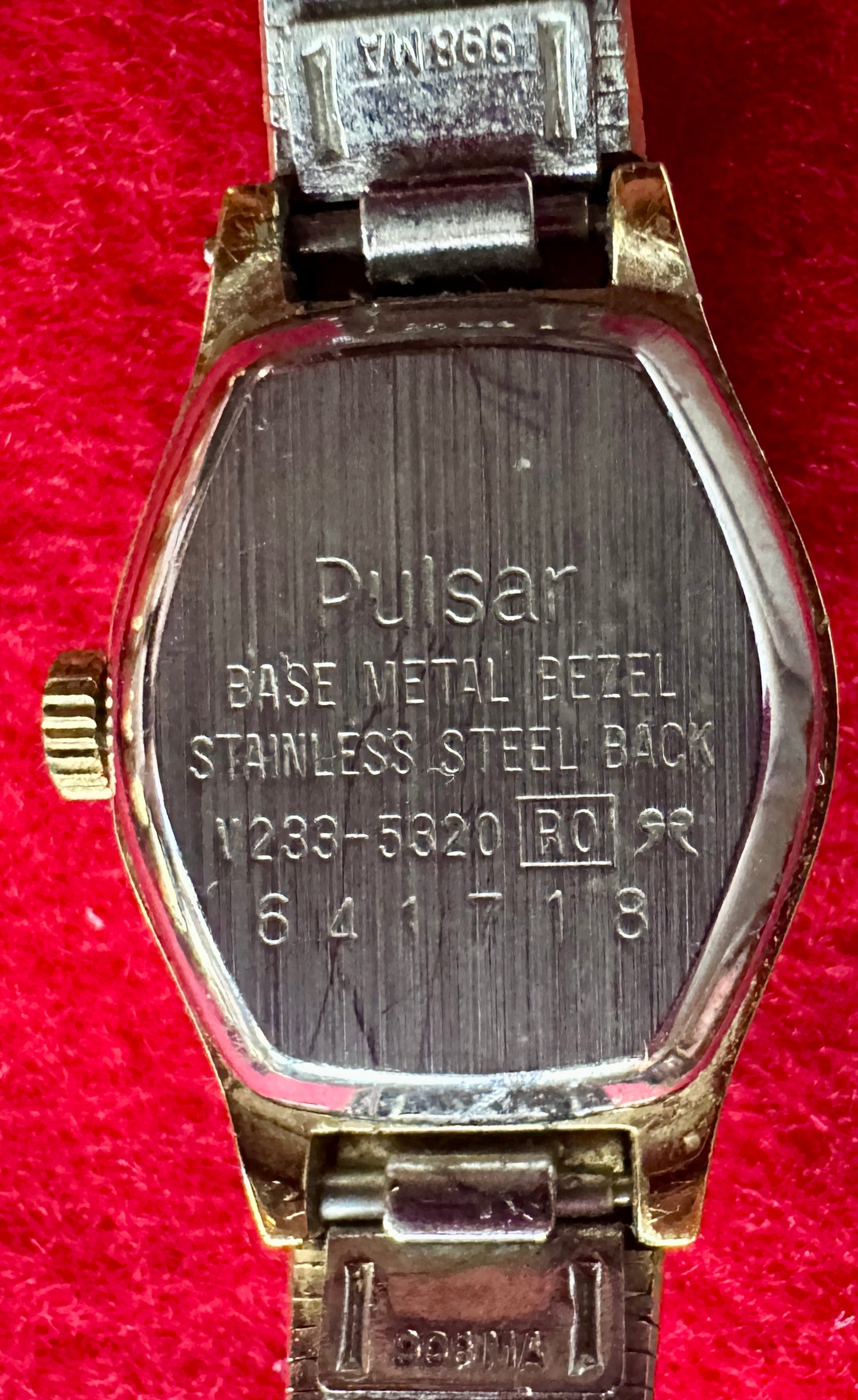 1980's Lot of 5 Ladies Fashion-Formal Analog Wrist Watches - Non-running